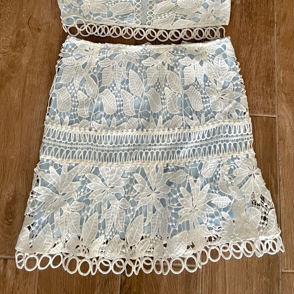LUSH Baby Blue and White Lace Skirt and crop top! New. - Picture 6 of 13